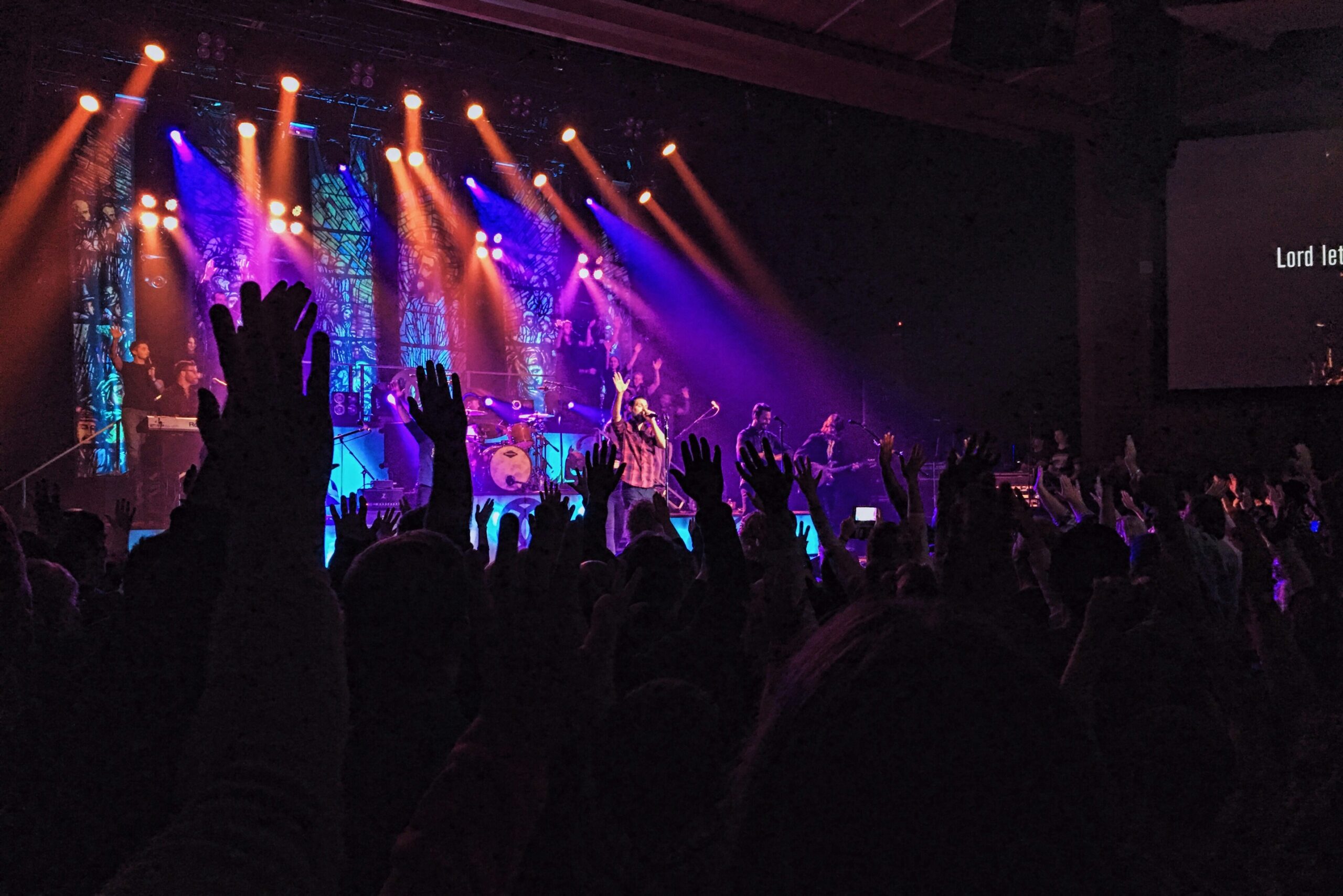 melissa-askew-FNgOQfyG3aA-unsplash